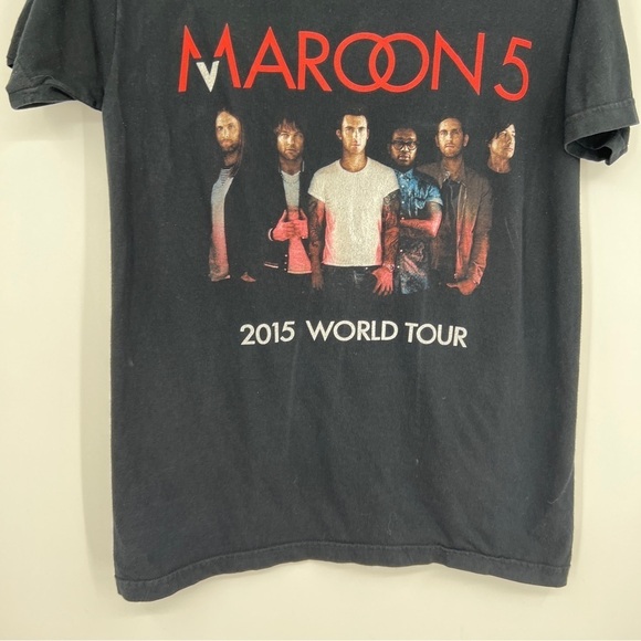 Maroon 5 black red roundneck graphic short sleeves 2015 world tour band t-shirt. - Picture 4 of 8